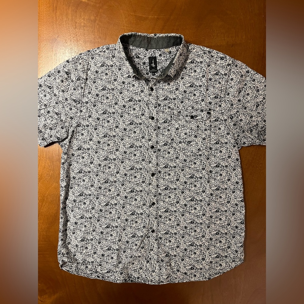 Sold. Men’s Print Button Down Short Sleeve